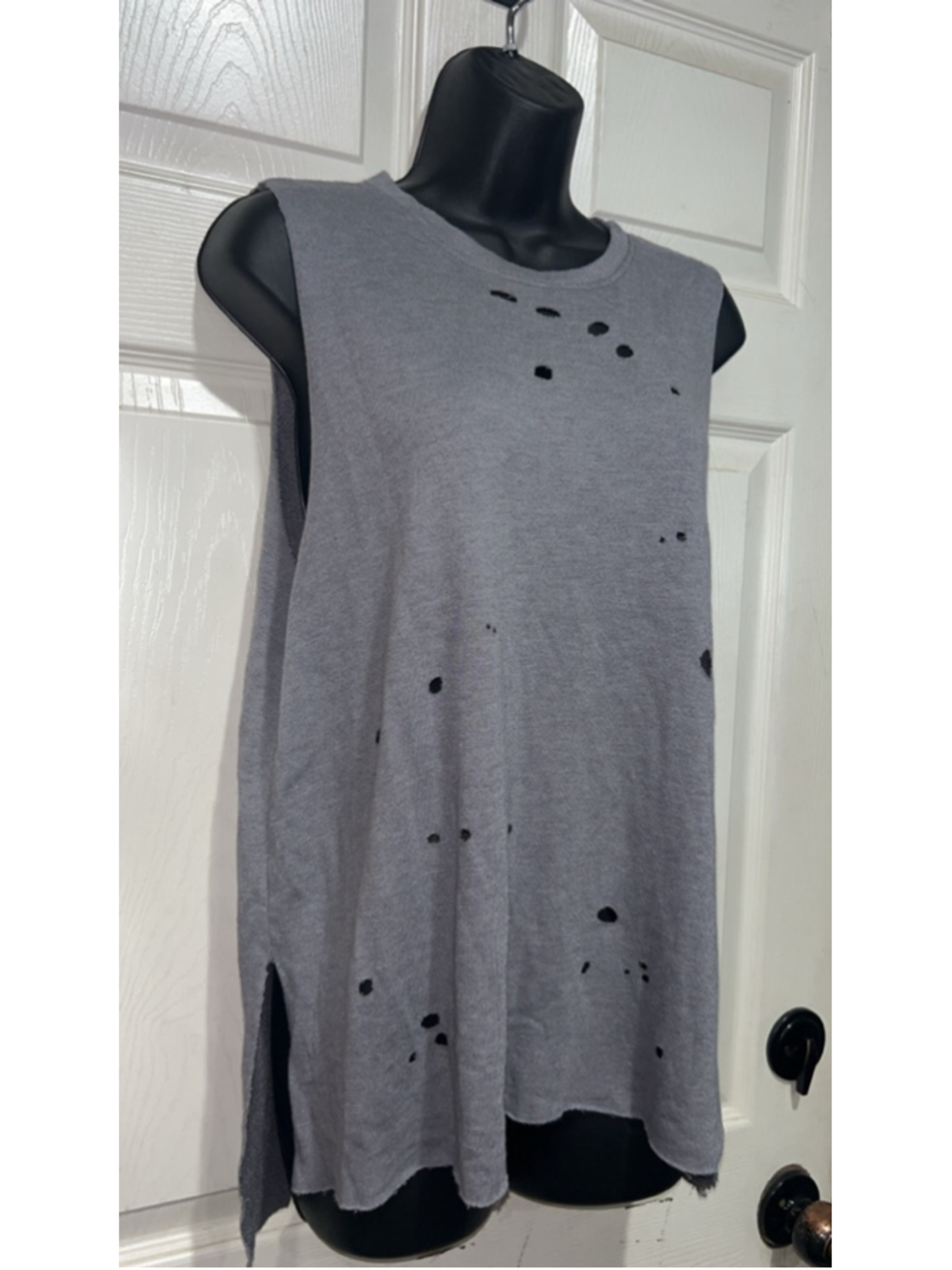 Women's GOOD LUCK GEM Gray Distressed Tank Top M